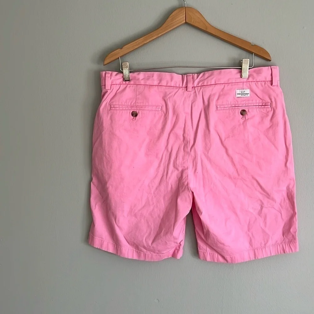 Vineyard Vines Men's 9” Breaker Shorts - Waist 36”